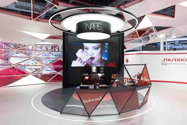 資生堂進博會展位設(shè)計