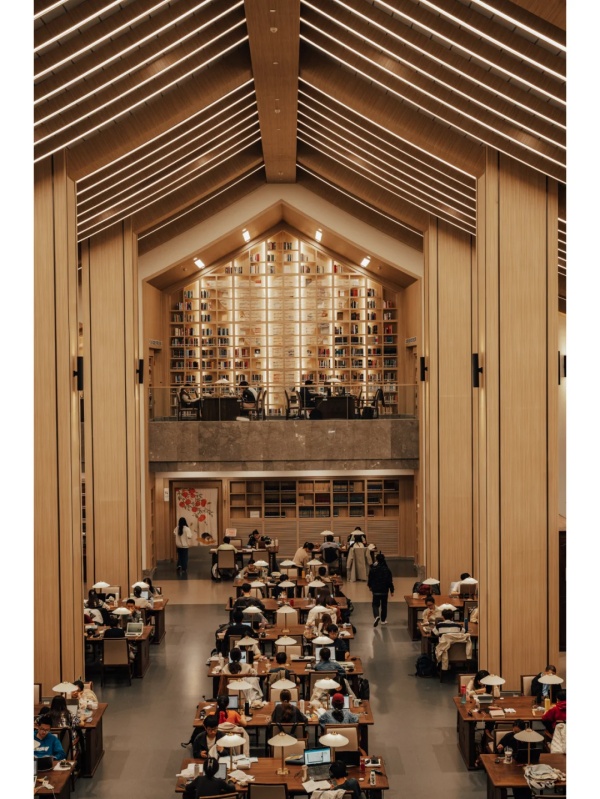 大學(xué)圖書(shū)館設(shè)計(jì)