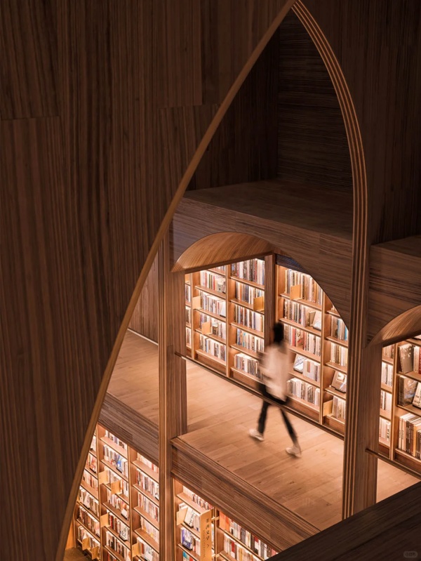 西安方所書(shū)店設(shè)計(jì)案例賞析