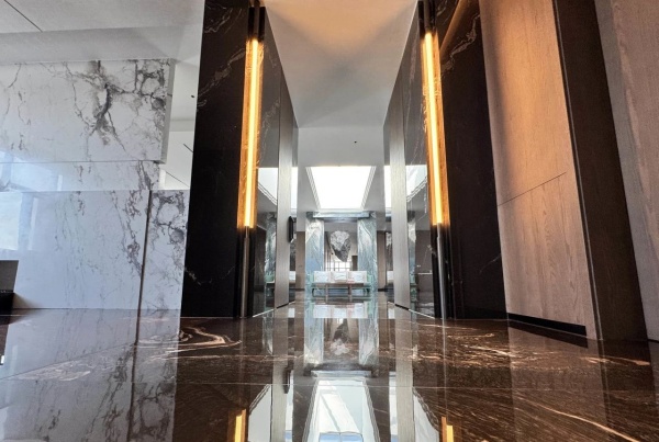 一汽解放重卡展廳設(shè)計(jì)案例分享