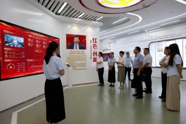 長江電工集團(tuán)數(shù)字化展廳設(shè)計(jì)